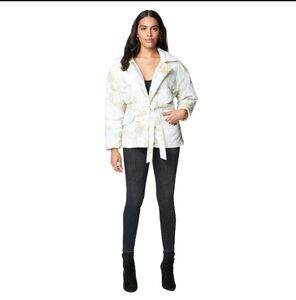 Like New Blank NYC Puffer Quilted Wrap Jacket